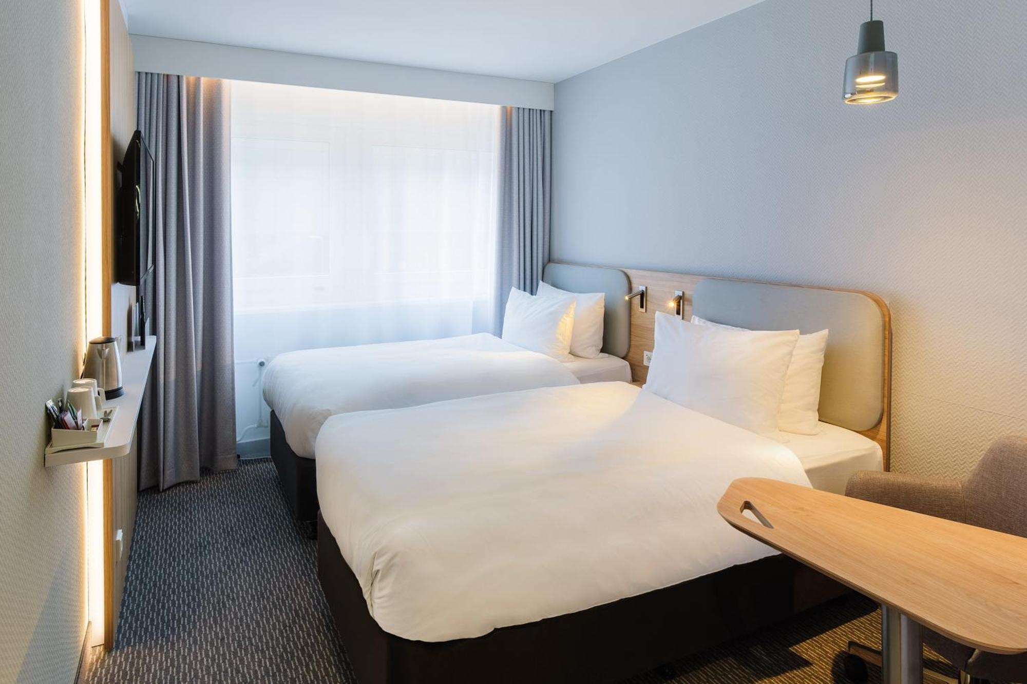 Holiday Inn Express Dresden Zentrum By Ihg Exterior foto