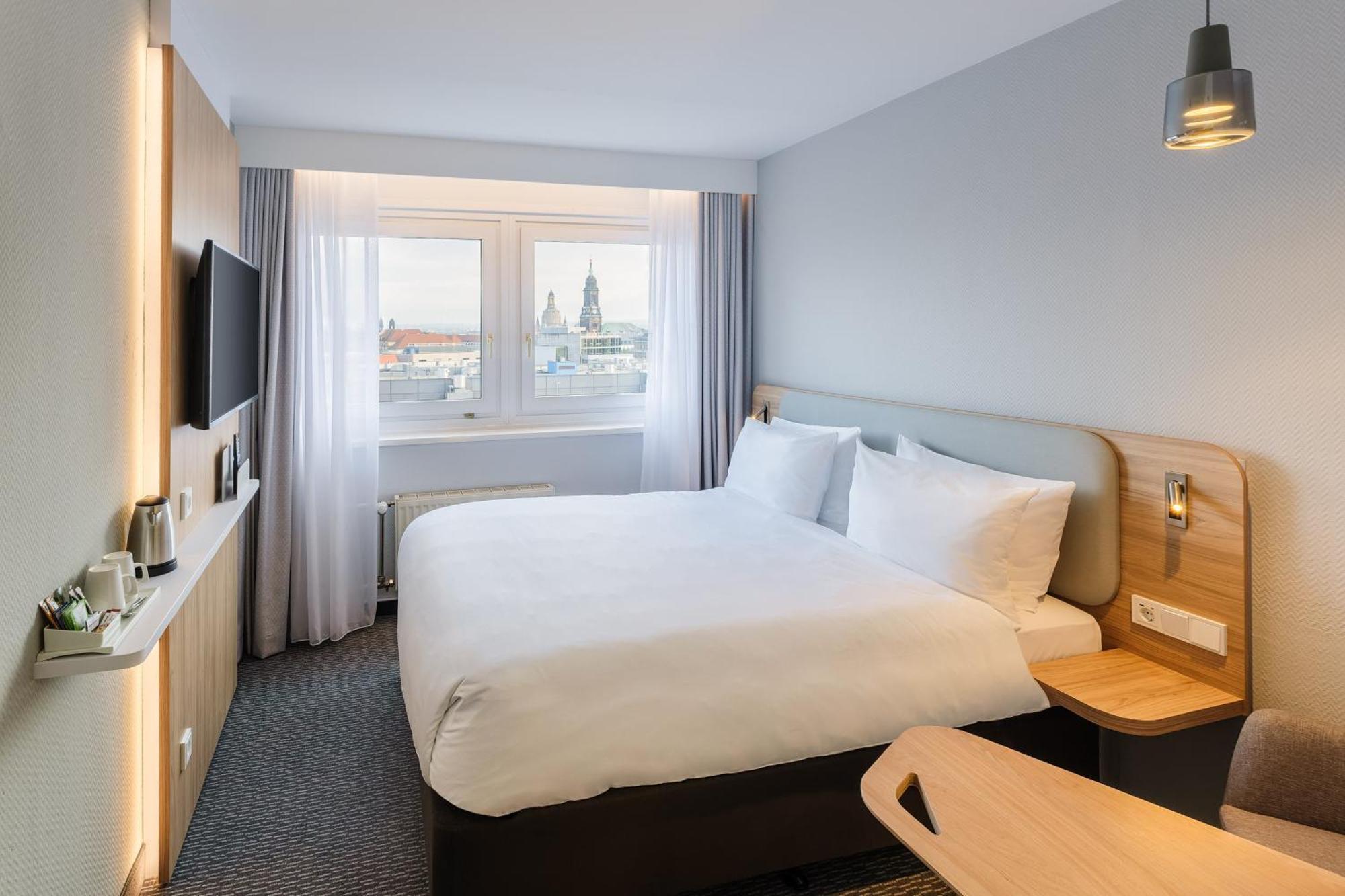 Holiday Inn Express Dresden Zentrum By Ihg Exterior foto