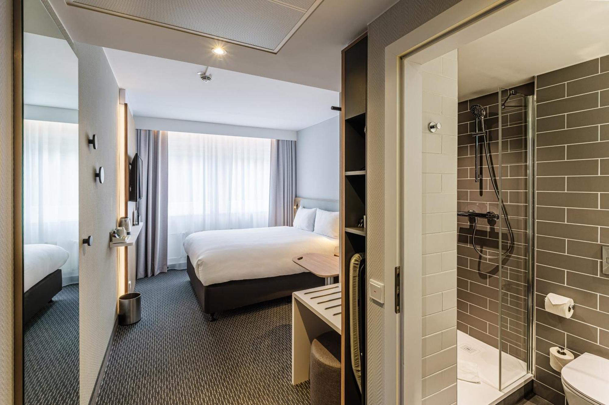 Holiday Inn Express Dresden Zentrum By Ihg Exterior foto