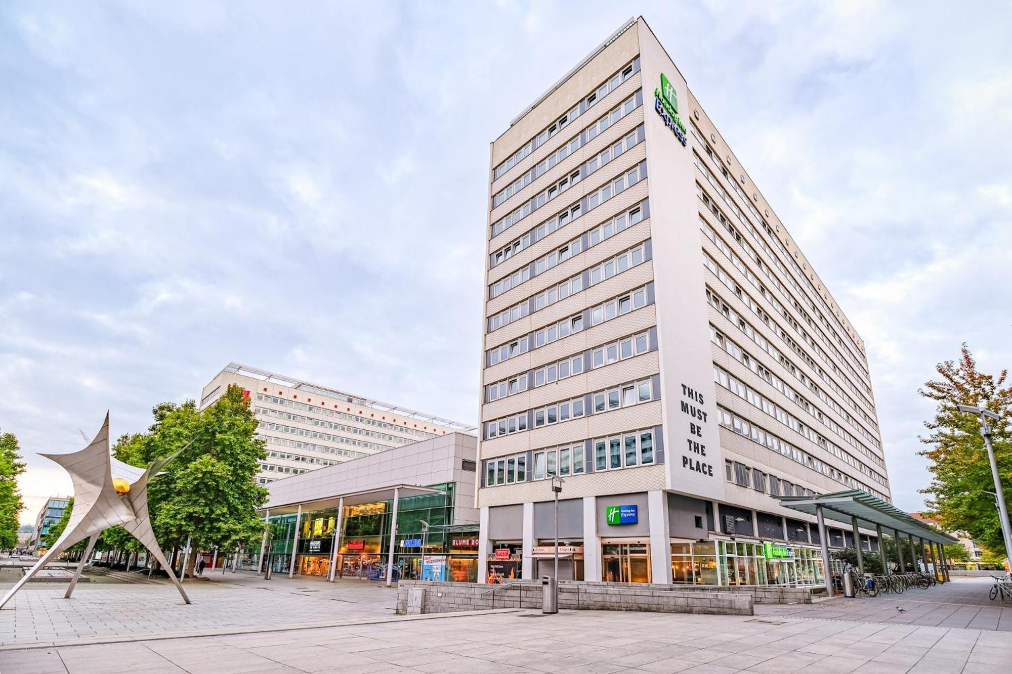 Holiday Inn Express Dresden Zentrum By Ihg Exterior foto