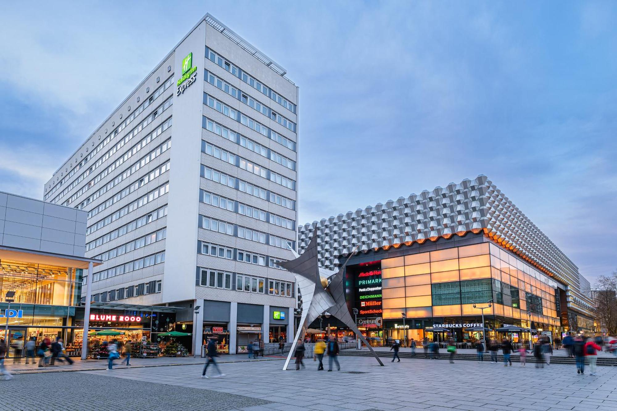 Holiday Inn Express Dresden Zentrum By Ihg Exterior foto